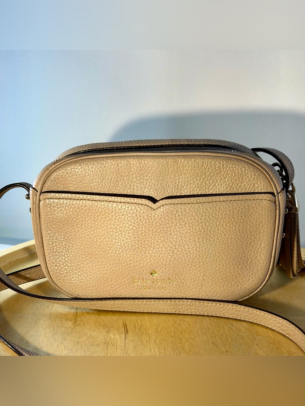 kate spade Pebbled Leather Camera Bag in Light Taupe